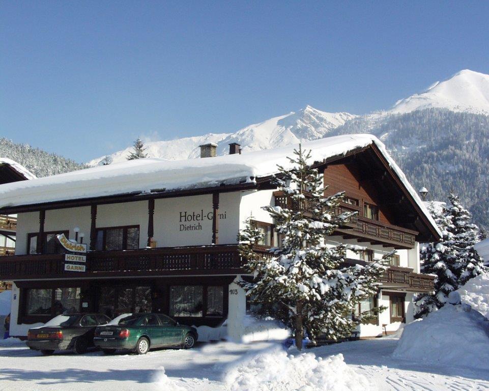 Hotel Garni Dietrich Seefeld in Tirol Exterior foto